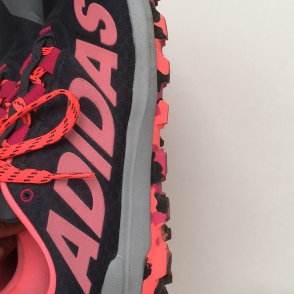 Adidas shoes - Picture 5 of 8